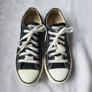 Converse Black Sneakers - Women's 7, Men's 5
